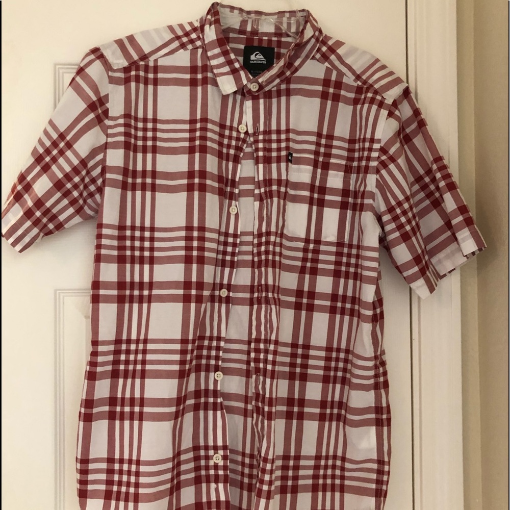 A quicksilver button shirt